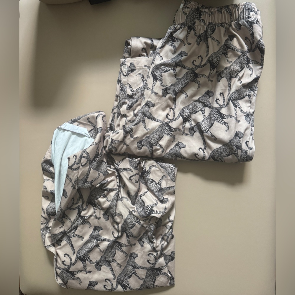 Leopard Print Pajama Set - Gray